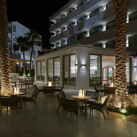 特雷斯托雷斯酒店 4*