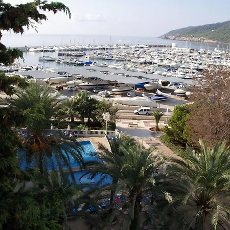 特雷斯托雷斯酒店 酒店