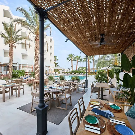 Tres Torres Hotel 4*