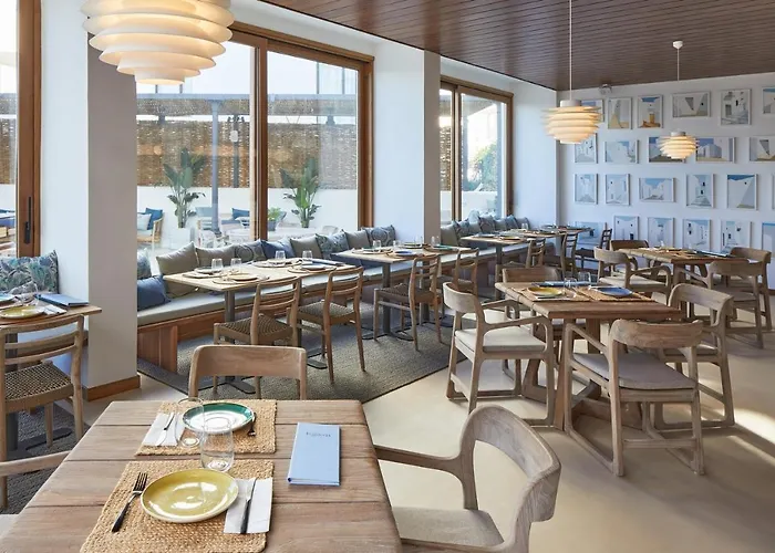 Tres Torres Santa Eularia des Riu