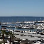Отель Tres Torres