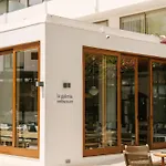 Tres Torres Hotel