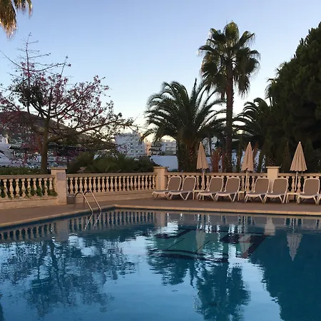 Hotel Tres Torres 4*
