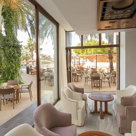 Otel Tres Torres