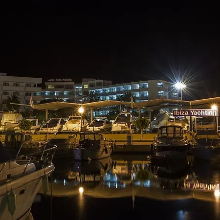 Otel Tres Torres Santa Eularia des Riu