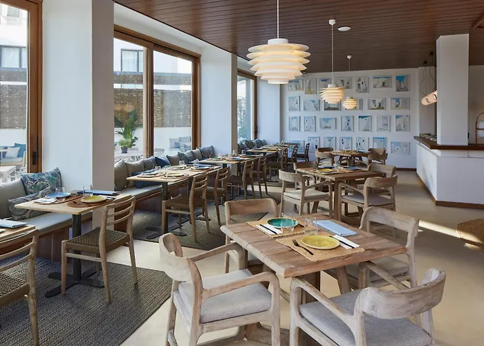 Tres Torres Hotel 4*