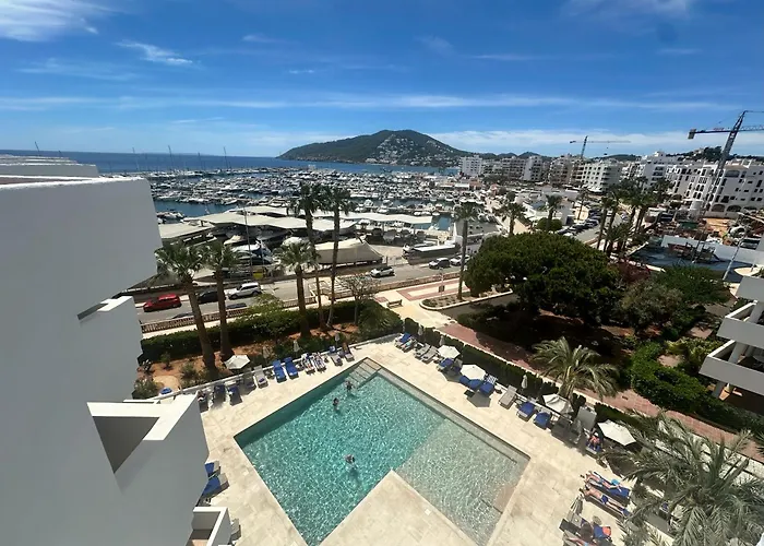 Tres Torres Santa Eularia des Riu