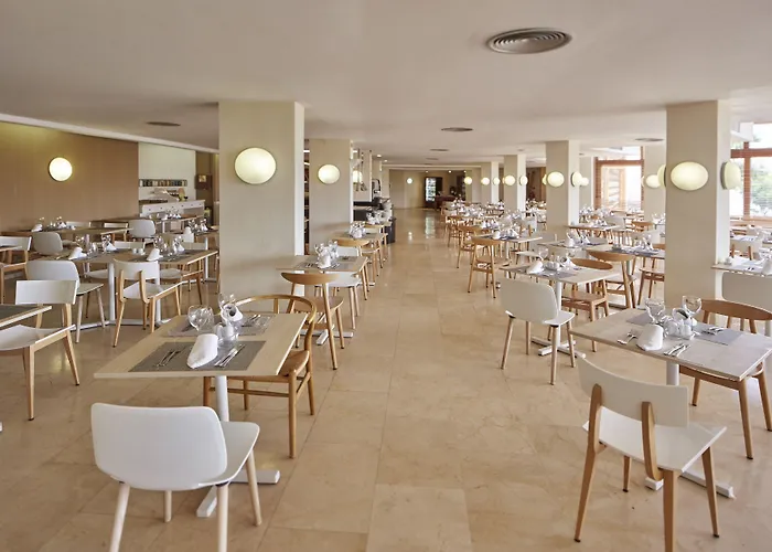 Hotel Tres Torres 4*