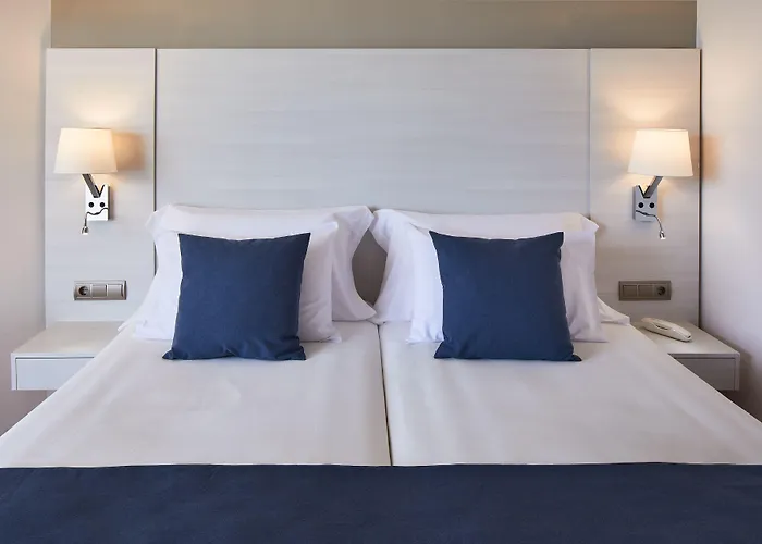 Hotel Tres Torres Santa Eularia des Riu