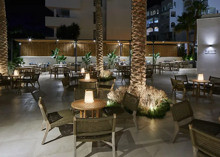 Hotel Tres Torres 4*